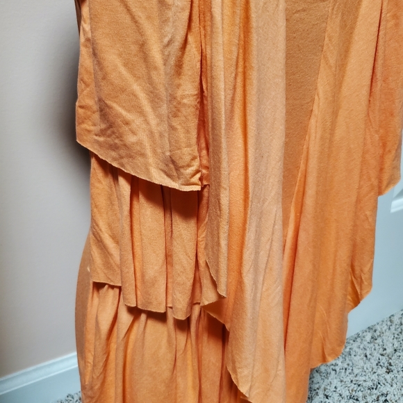 VENUS Tiered Ruffle Scoop Neck Top NWT - Picture 5 of 12